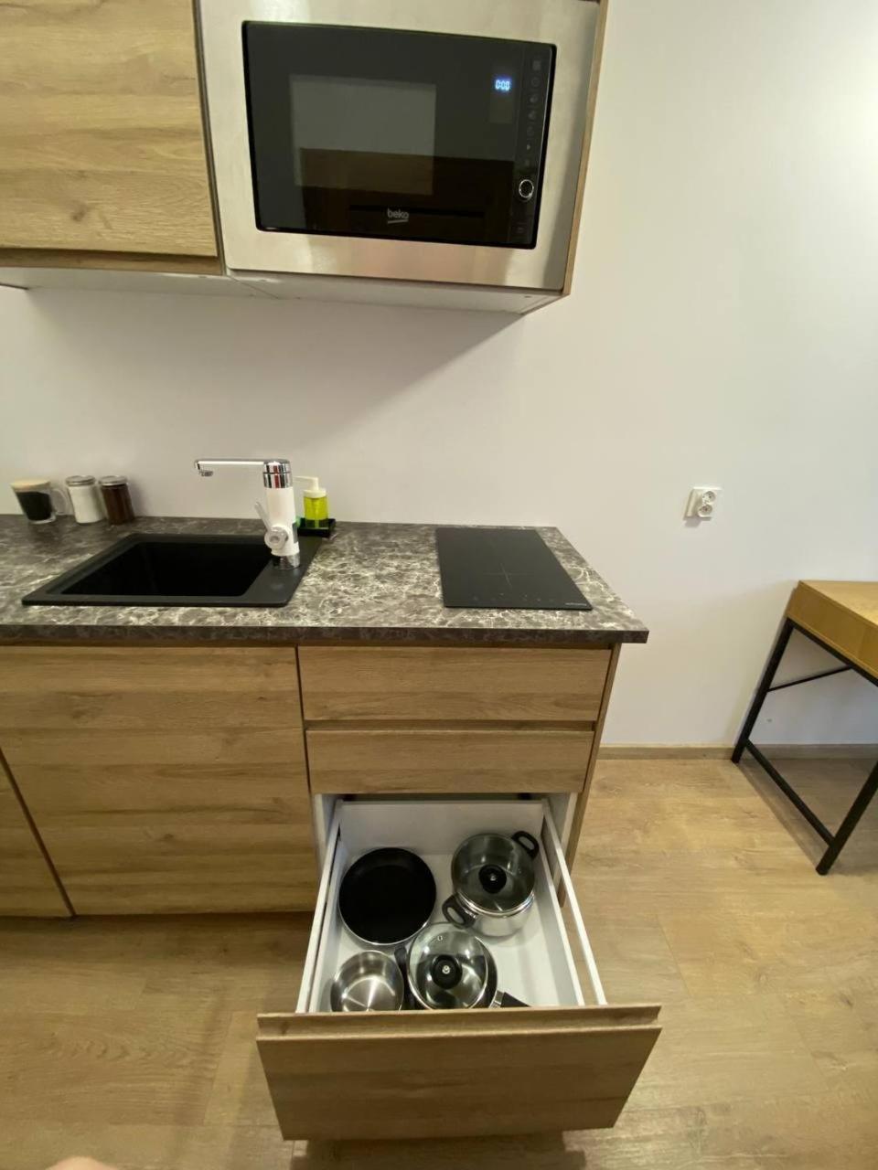 Mh Apartments Centrum Жешув Экстерьер фото